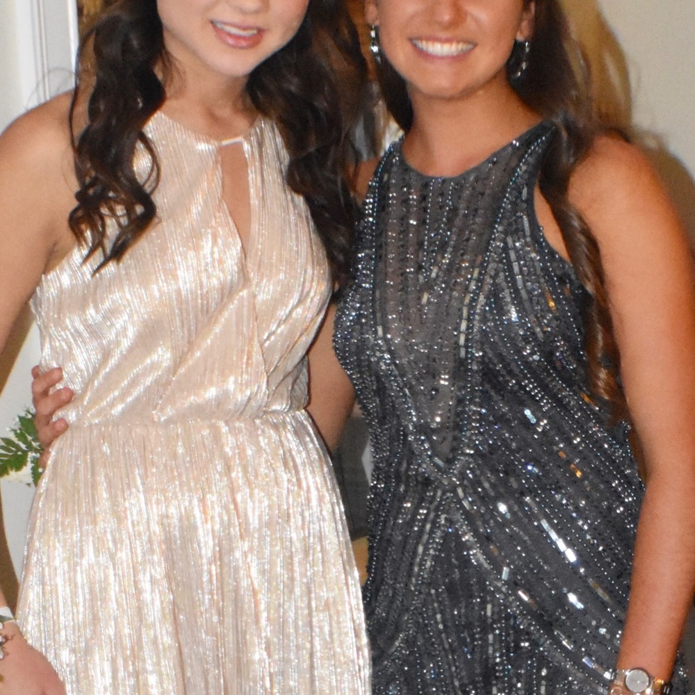 Lulu’s gold cocktail dress
